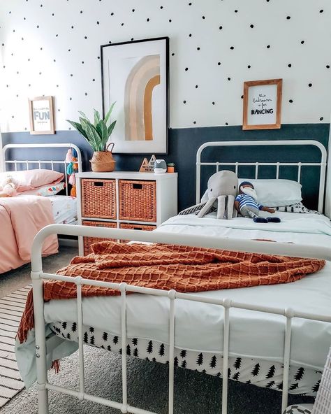 Urbanwalls on Instagram: “When you're sharing a bedroom, creativity is key! @jaden.nicolediyhome used bold, gender-neutral colors and our Black Irregular Dots to…” Gender Neutral Kids Room Shared, Kids Room Shared, Gender Neutral Bedroom Kids, Sharing A Bedroom, Babies Bedroom, Boy And Girl Shared Room, Unisex Kids Room, Boy And Girl Shared Bedroom, Gender Neutral Kids Room