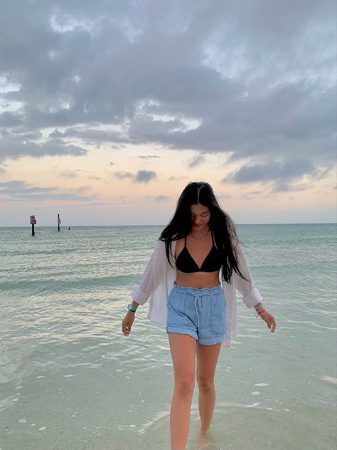 beach; beach inspo; beach aesthetic; black bikini; asian girl; beach vibes; blue skies; florida; sunrise; white dress shirt; blue shorts; sea Bra And Shorts Beach Outfit, Beach Asian Aesthetic, White Shirt Beach Outfit, Beach Aesthetic Black, Rose Cameron, Outfit For Short Girl, Blue Shorts Outfit, Short Girl Outfits, Beach Fit