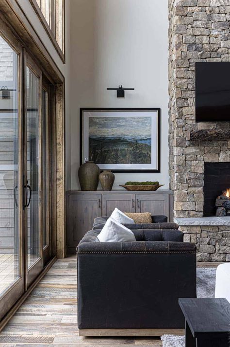 Cozy Cabin Aesthetic, Banner Elk North Carolina, Modern Mountain Cabin, Unique Bathroom Design, Reclaimed Wood Accent Wall, Mountain Interiors, Reclaimed Wood Floors, Banner Elk, Mountain Modern