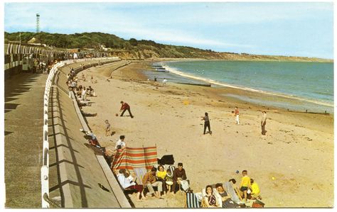 Friar's Cliff Beach, Mudeford, Christchurch, Dorset | Flickr - Photo Sharing! Highcliffe Castle, Christchurch Dorset, Cliff Beach, Uk Countryside, New Farm, New Forest, Bournemouth, Christchurch, Memory Lane