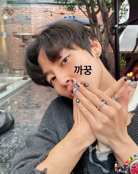 the nailsss #kimwoosung #woosung #therose #kpop Woo Song, Nails Kpop, Kim Woosung, Idol Nails, Rose Line Art, Graffiti Nails, Mens Nails, J Star, E Boys