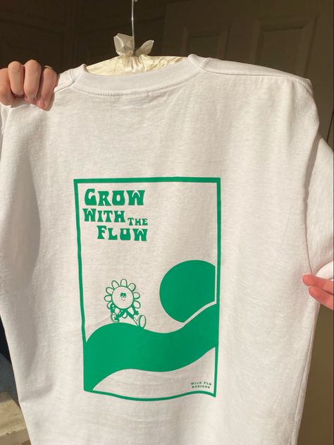 Tshirt Design Gen Z, Groovy Tshirt Design, Tshirt Merch Design, Oversized Tshirt Design, Oversized Tshirt Aesthetic, Modern Tshirt Design, Groovy Tshirt, Graphic Shirt Design, Spring Summer Wardrobe