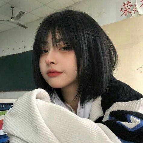 Korean Tomboy Haircut, Ulzzang Girl Short Hair, Korean Tomboy, Tomboy Haircut, Girl Short Hair, Ulzzang Girl, Short Hair, Bangs, Hair