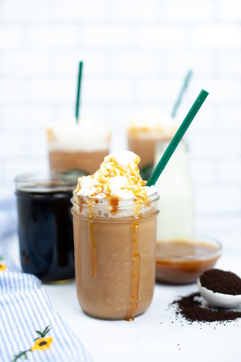 Vegan Frappuccino Recipe, Vegan Frappuccino, Dairy Free Starbucks, Blended Coffee Recipes, Coffee Frappuccino, Homemade Frappuccino, Iced Cappuccino, Caramel Frappuccino, Drink At Home