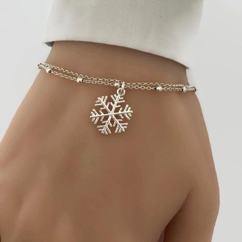 Sterling Silver Snowflake Bracelet Adjustable Snowflake | Etsy Winter Wedding Jewelry, Winter Jewellery, Winter Bracelet, Snowflake Bracelet, Snowflake Jewelry, Bling Ring, Winter Jewelry, Silver Snowflakes, Christmas Gift For Her