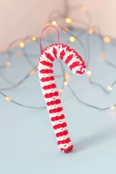 Knit Candy Cane Ornament – Free Knitting Pattern | Hands Occupied Crochet Candy Cane, Candy Cane Holder, Candy Cane Decor, Cane Decor, Deer Crochet, Christmas Knitting Projects, Knitted Christmas Decorations, Christmas Candy Cane Decorations, Crochet Candy