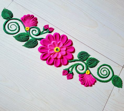 Border Simple Rangoli, Flower Rangoli Border Designs, Side Rangoli Designs Diwali, Rangoli Designs For Sides, Rangoli Border Designs Latest, Rangoli Side Designs Latest, Rangoli Designs Latest Boder, Side Design Rangoli, Rangoli For Borders