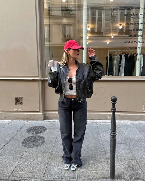 Nina ✿ (@ninalaurent_) • Instagram photos and videos Montreal Outfits Spring, Dublin Outfit, Montreal Fashion, Stockholm Fashion Week, New York Outfit, Ny Outfits, Nyc Outfits, New York Outfits, Outfit Work