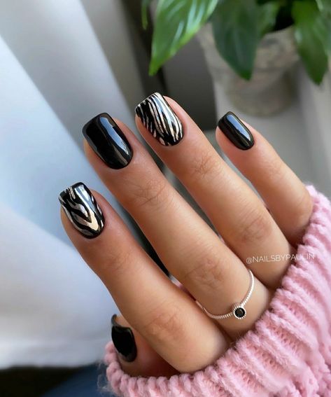 Black Nails Ideas, Zebra Nail Designs, Zebra Print Nails, Bright Nail Art, Zebra Nails, Nails Now, Black Nail Designs, Unique Acrylic Nails, Dipped Nails