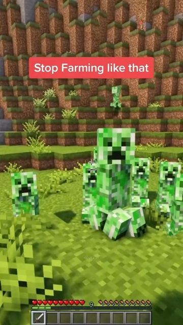 Minecraft | Builds | Tips on Instagram: "Build this creeper farm! . Credits: kwyseur on tiktok . Follow me @minecraftopic for more daily content" Creeper Farm Minecraft, Creeper Farm, Farm Minecraft, Minecraft Builds, Clash Of Clans, Creepers, Minecraft, Did You Know, Follow Me