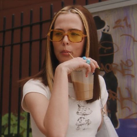 Not Okay Movie Zoey Deutch, Colin Not Okay, Not Okay Movie, Yellow Tinted Sunglasses, Movie Outfits, Red Beret, Movie Aesthetic, Blue Floral Midi Dress, Zoey Deutch