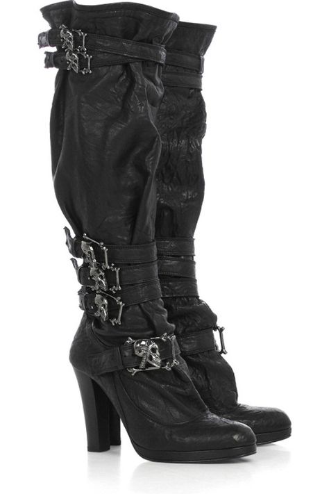 black high heel boots Skull Boots, Stylish Winter Boots, Pirate Boots, Pretty Shoes, Dream Shoes, Character Outfits, Visual Kei, Rock Style, Corsets