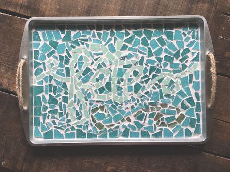 s 30 creative ways to repurpose baking pans, Make a stunning mosaic serving tray Mosaic Serving Tray, Rainbow Kitchen, Mosaic Tray, Chalkboard Decor, Diy Tray, Bedrooms Decor, Gold Spray Paint, Cookie Tray, Cute Diy