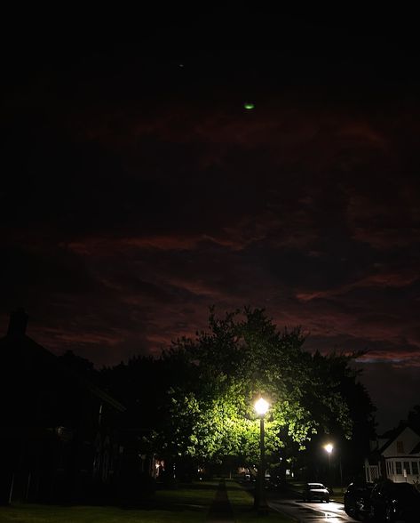 < Taking pictures of the sky😩🫶 ♡︎♡︎♡︎ #aesthetic #pictures #midnight #photography #pretty Taking Pictures Of The Sky, The Sky Aesthetic, Midnight Photography, Pictures Of The Sky, Sky Aesthetic, Taking Pictures, Mother Nature, The Sky, Aesthetic Pictures