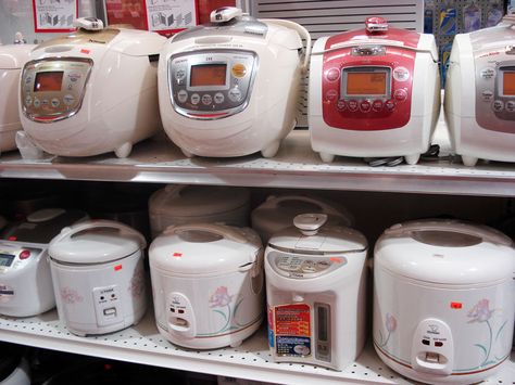 I only like the Korean rice cookers... Korean Rice Cooker, Panasonic Rice Cooker, Japanese Rice Cooker, Stick Rice, Microwave Rice Cooker, Mini Rice Cooker, Best Rice Cooker, Microwave Rice, Electric Rice Cooker