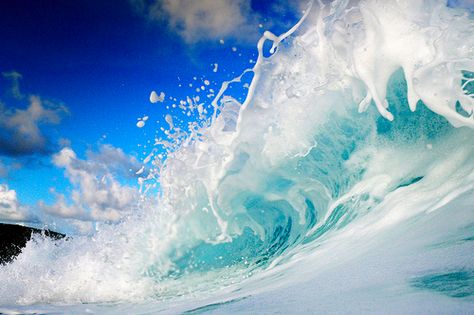 Source: purvert Sand Surfing, Surfing Waves, Salt Life, Beautiful Ocean, Sea Waves, Surfs Up, Sea And Ocean, Ocean Waves, Amazing Nature