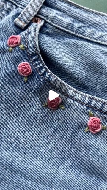 Jeans Embroidery, Instagram Roses, Learning To Embroider, Denim Embroidery, Needle Crafts, Sewing Embroidery, Sewing Embroidery Designs, Upcycled Fashion, Slow Stitching