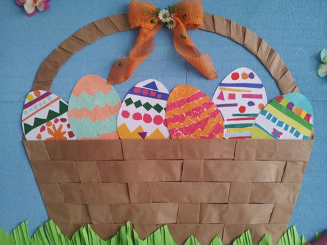 Easter basket for bulletin board Ideas For Bulletin Boards, Easter Classroom Door, Easter Classroom Decorations, Paper Easter Basket, Easter Decorating Ideas, Easter Bulletin Boards, Easter Classroom, Easter Wall Decor, Easter Door Decor