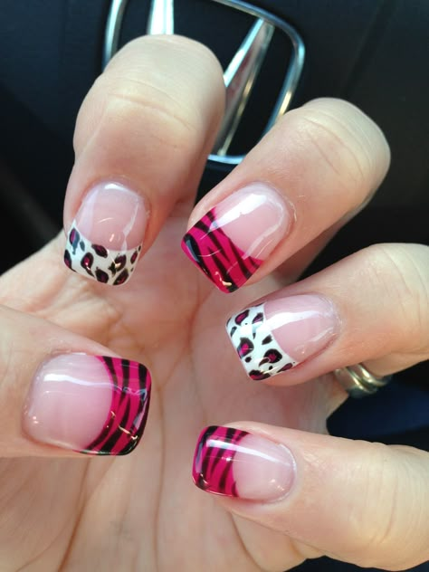 Love my nails!!! Zebra and cheetah print nail art. French tip design. Pink and white Short Scene Nails, Dot Nail Art Designs, Zebra Print Nails, Cheetah Print Nails, Ring Finger Nails, Zebra Nails, Cheetah Nails, Punk Nails, Y2k Nails