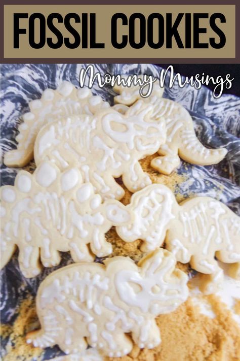 Fast and fun to make, these fossil cookies are perfect for a dinosaur party or just for a kid that is obsessed with dinosaurs and paleontology. Fossil Cookies, Dinosaur Cookies, Dinosaur Fossil, Parchment Paper Baking, Cookie Spread, Favorite Dessert Recipes, Favorite Dessert, A Dinosaur, Cut Out Cookies