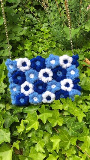 Flower Puff Bag Crochet, Crochet Puff Flower Purse, Crochet Puff Flower Bag Tutorial, Puff Flower Crochet Bag Pattern, Flower Puff Crochet Bag, Crochet Flower Purse Free Pattern, Crochet Flower Bag Pattern Free, Crochet Puff Flower Bag, Flower Crochet Purse