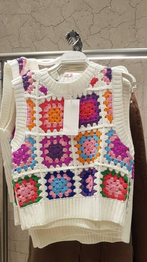 Crosia Top, Crochet Vest Outfit, Gilet Crochet, Mode Crochet, Haken Baby, Crochet Stitches For Beginners, Crochet Fashion Patterns, Crochet Cardigan Pattern, Crochet Vest