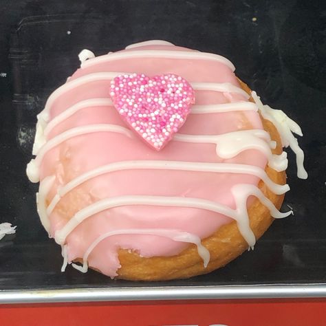 • valentines day • love • pretty • pink • aesthetic • food • donut • doughnut • Pink Aesthetic Food, Pretty Pink Aesthetic, Food Donut, Pink Donut, Valentines Day Love, Pink Donuts, Aesthetic Icon, Pretty Pink, Aesthetic Food