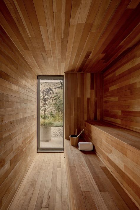 28.0855: Blending Mexican Vernacular and Japanese Aesthetics Sauna Architecture, Sauna Aesthetic, Japanese Sauna, Chalet Interior Modern, Mexican Interior Design, Mexican House, Natural Architecture, Midcentury House, Japanese Interior Design