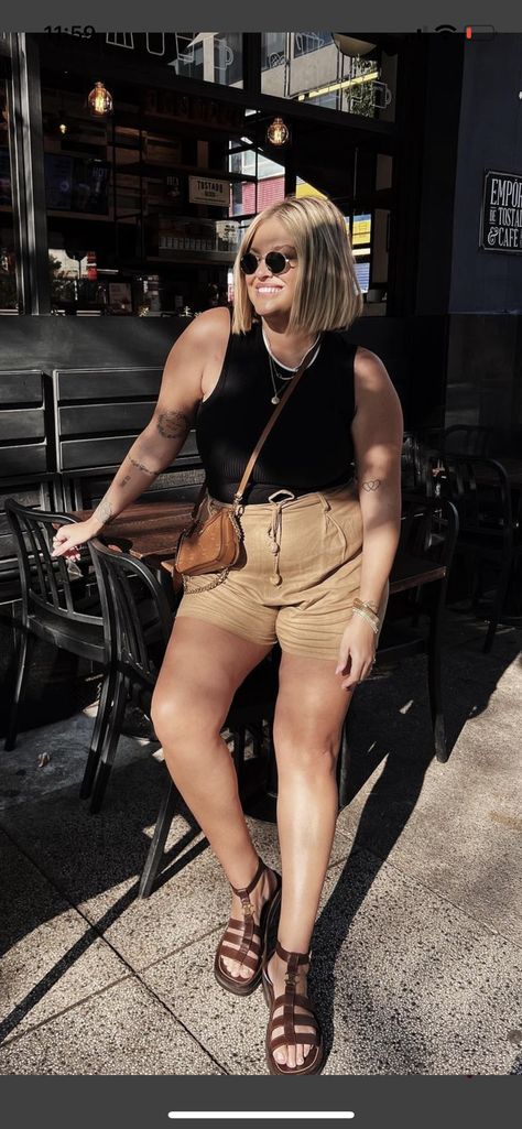 Gladiator Sandals Outfit, Celine Sandals, Slides Outfit, Summer Ootd, Sandals Outfit, Shoes Outfit, Ootd Summer, Chunky Sandals, Gladiator Sandals