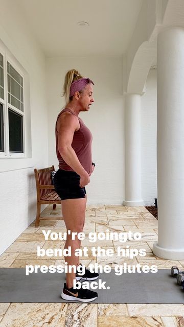 Jenn Labonte, Women’s Fitness on Instagram: "What’s the difference between an RDL (Romanian Deadlift) & Deadlift? I get asked this one a lot! I thought it best to walk you through it step by step. 👉Form is crucial and I encourage you to start with lighter weight while you get it locked in. Once you get these down and continue to add weight they’re going to become your favorites for strengthening, building and sculpting your lower body 💃🏼 These exercises are similar in that they require the s How To Deadlift Women, Deadlift Women, Romanian Deadlift, It's Locked, Fit Over 40, Workout Apps, You Get It, Lower Body, Range Of Motion