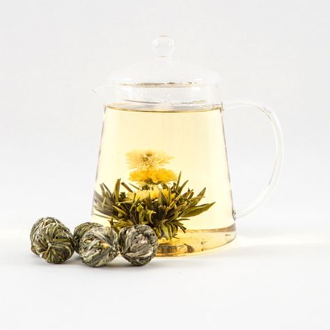 Silver Needle Tea, Tea Before Bed, Healing Tea, Glass Teapot, Healthy Benefits, Natural Supplements, Flower Tea, White Tea, Loose Leaf Tea