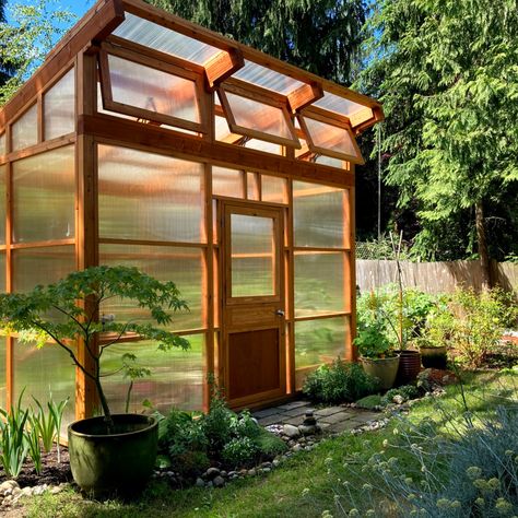 Cedar built greenhouse. Modern Greenhouse, Cedar Greenhouse, Wooden Greenhouse, Modern Greenhouses, Greenhouse Frame, Diy Greenhouse Plans, Outdoor Greenhouse, Wooden Greenhouses, Backyard Greenhouse