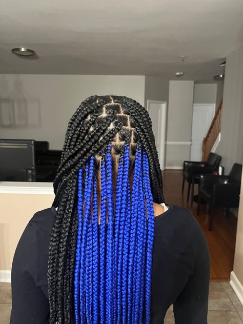 Knotless Box Braids With Triangle Parts, Cute Hair Colors For Black Women Braids, Big Peekaboo Braids, Blue Peak A Boo Hair Braids, Pretty Braided Hairstyles With Color, Knotless Box Braids Blue And Black, Blue And Black Hair Braids, Peak A Boo Braids Blue, Blue Peekaboo Hair Braids