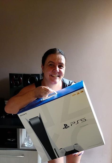 Holding PS5 Ps5 Video, Victoria James, Algeria Travel, Playstation Gift Card, Optical Disc Drive, Nigerian Men Fashion, Ps5 Games, Wishlist 2024, Video Games Xbox