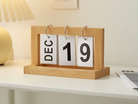 Rustic Wooden Vintage Desk Calendar - Office Date Display and Desktop Scheduler by ByGalataDesigns on Etsy Vintage Desk Calendar, Framed Calendar, Flip Calendar, Wooden Calendar, Iron Ring, Desktop Calendar, Nordic Home, Perpetual Calendar, Vintage Desk