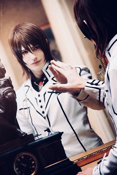 Kaname Kuran-Vampire Knight Vampire Knight Cosplay, Vampire Knight Kaname, Knight Cosplay, Kaname Kuran, Vampire Knight, Cosplay Anime, Cosplay Costumes, Instagram Photos, Photo And Video