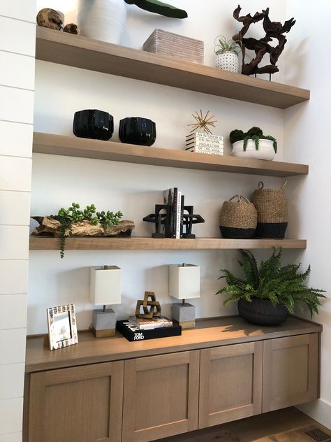 Shelf Office Desk, Simple Shelf Decor Living Room, Decorating Long Shelves, Built In Shelf Decor Living Room, Styling Floating Shelves Living Room, Long Shelf Decor, Built In Floating Shelves, Accent Wall With Shelves, Floating Shelf Decor Living Room