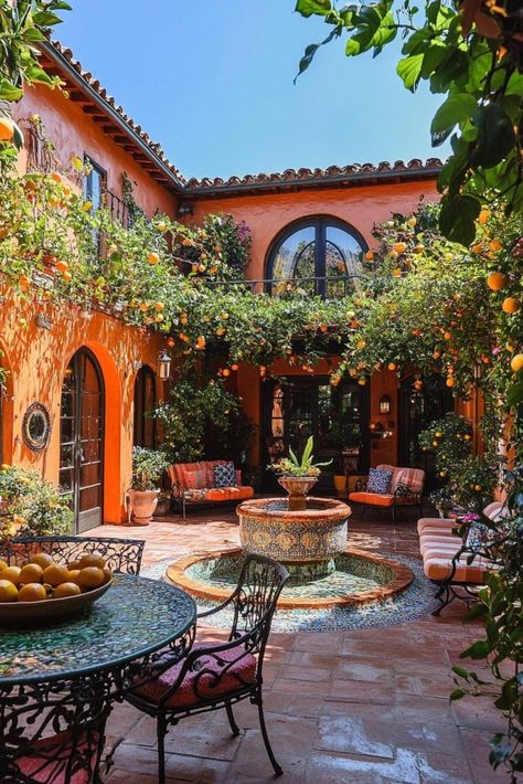 Mediterranean Courtyard Garden, Courtyard Mediterranean, Spanish Courtyard Ideas, Italian Courtyard Garden, Italian Courtyard, Mediterranean Courtyard, Yard Decor Ideas, Old English Cottage, Spanish Courtyard