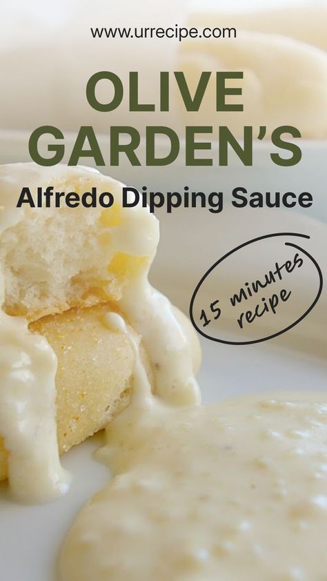 People love Olive Garden Alfredo dipping sauce is versatile and can be used with bread, fettuccine, chicken, shrimp, or veggies, making it the ultimate Italian treat at home. Alfredo Dipping Sauce Olive Garden, Olive Garden Alfredo Dipping Sauce Recipe, Olive Garden Dipping Sauce, Copycat Alfredo Sauce Olive Garden, Olive Garden Fettucini Alfredo, Olive Garden Alfredo Dipping Sauce, Alfredo Dipping Sauce, Chicken Alfredo Dip Recipe, Olive Garden Appetizers