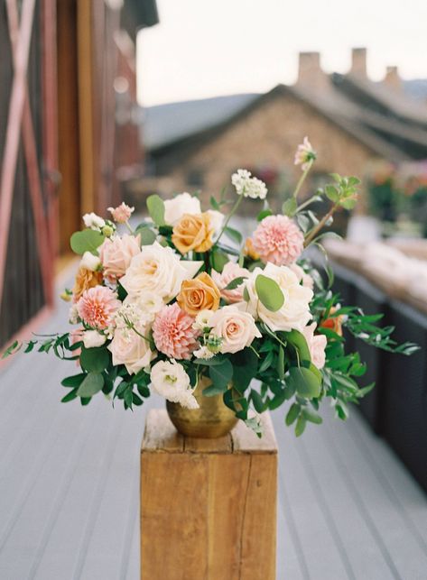 Mountain Wedding Florals, Mountain Wedding Flowers, Elegant Mountain Wedding, Lobster Wedding, Colorado Summer Wedding, Autumn Centerpieces, Summer Mountain Wedding, Lakefront Wedding, Wedding Design Board