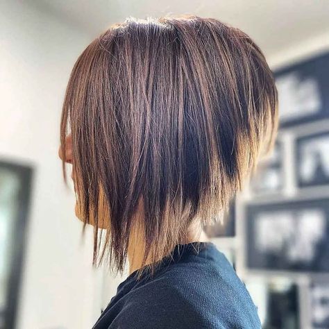 25 Excessive Stacked, Inverted Bob Haircuts for Edgy, Dramatic Look- #bob #Dramatic #Edgy #Haircuts #High #Inverted #Stacked Check more at https://howcandothis.com/hairstyleideas/25-excessive-stacked-inverted-bob-haircuts-for-edgy-dramatic-look/ Inverted Bob Haircuts, Angled Bob Haircuts, Stacked Haircuts, Inverted Bob Hairstyles, Stacked Hair, Haircut For Fine Hair, Stacked Bob Haircut, Hair Cuts Styles, Stacked Bob