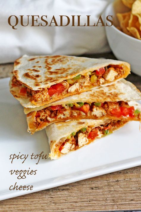 Spicy tofu quesadillas are packed with flavor, delicious, easy and filling. Perfect for your next meatless Monday or busy weeknight. Steak Quesadilla, Quesadilla Recipes Easy, Vegetarian Quesadilla, Cheese Steak, Quesadilla Recipes, Chicken Quesadillas, Tofu Recipes, 5 Ingredient, Meatless Monday