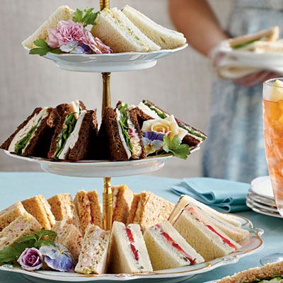 Easy & Elegant Tea Sandwiches | The tea sandwich is a quintissential finger food for luncheons and parties. Try these charming and delicious treats for your next get together. Recept Sandwiches, Easter Side Dishes Recipes, Finger Sandwich, Cranberry Tea, Tea Sandwiches Recipes, Easter Side Dishes, Strawberry Tea, Party Sandwiches, Ham Salad