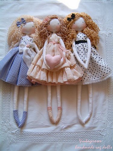 Handmade rag dolls | Handmade dolls, clothdolls, vintage, ha… | Flickr Soft Dolls Handmade, Dolls Handmade Diy, Homemade Dolls, Cloth Dolls Handmade, Rag Dolls Handmade, Fabric Toys, Doll Sewing Patterns, Art Dolls Handmade, Rag Dolls