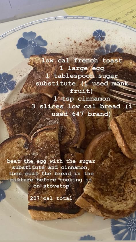 Low Cal French Toast, Anas Recipes, Wellness Queen, Chic Diet, Low Cal Breakfast, Healthy French Toast Recipe, Low Calorie Baking, Healthy French Toast, Foodie Aesthetic