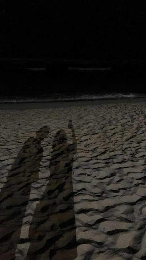 Ramadan Kareem Pictures, Beach At Night, Night Couple, Beach Night, Shadow Pictures, Couple Beach, Ramadan Kareem, Beach Pictures, Instagram