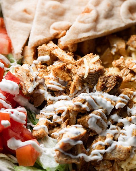 Halal Guys Chicken, Halal Guys, Halal Chicken, Restaurant Copycat, Top Secret Recipes, Copycat Restaurant Recipes, Halal Recipes, Boneless Chicken Thighs, Delish Recipes