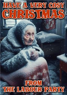 Christmas Funny Pictures, Funny Christmas Card Ideas, Rude Christmas Cards, Funny Xmas Cards, Funny Christmas Pictures, Funny Old People, Old Lady Humor, Funny Christmas Card, Christmas Jokes