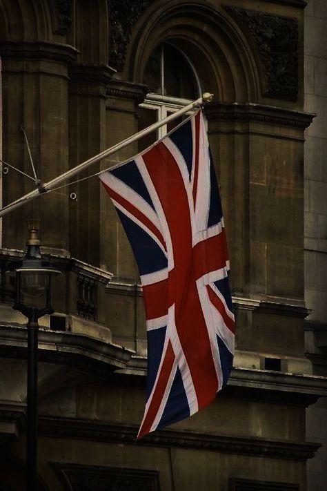 London Flag, Great Britain Flag, Magnolia Parks Universe, Ts Eliot, Little Britain, Magnolia Parks, Hms Victory, Rule Britannia, England Flag