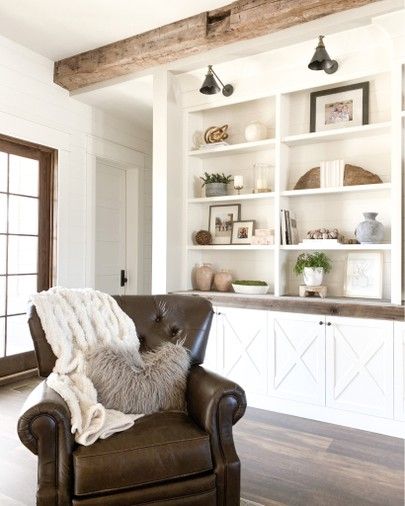 Wood Cabinets Kitchen, Modern Farmhouse Family Room, Styled Shelves, Modern Farmhouse Office, Megan Murphy, Modern Farmhouse Living Room Ideas, Farmhouse Bookcases, Farmhouse Bookshelf, Farmhouse Shelves Decor